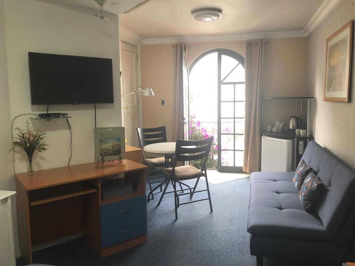 Amplia Habitacion Tipo Ejecutiva Con Bano Y Acceso Privados トルーカ エクステリア 写真